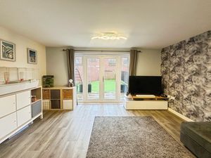 Lounge- click for photo gallery